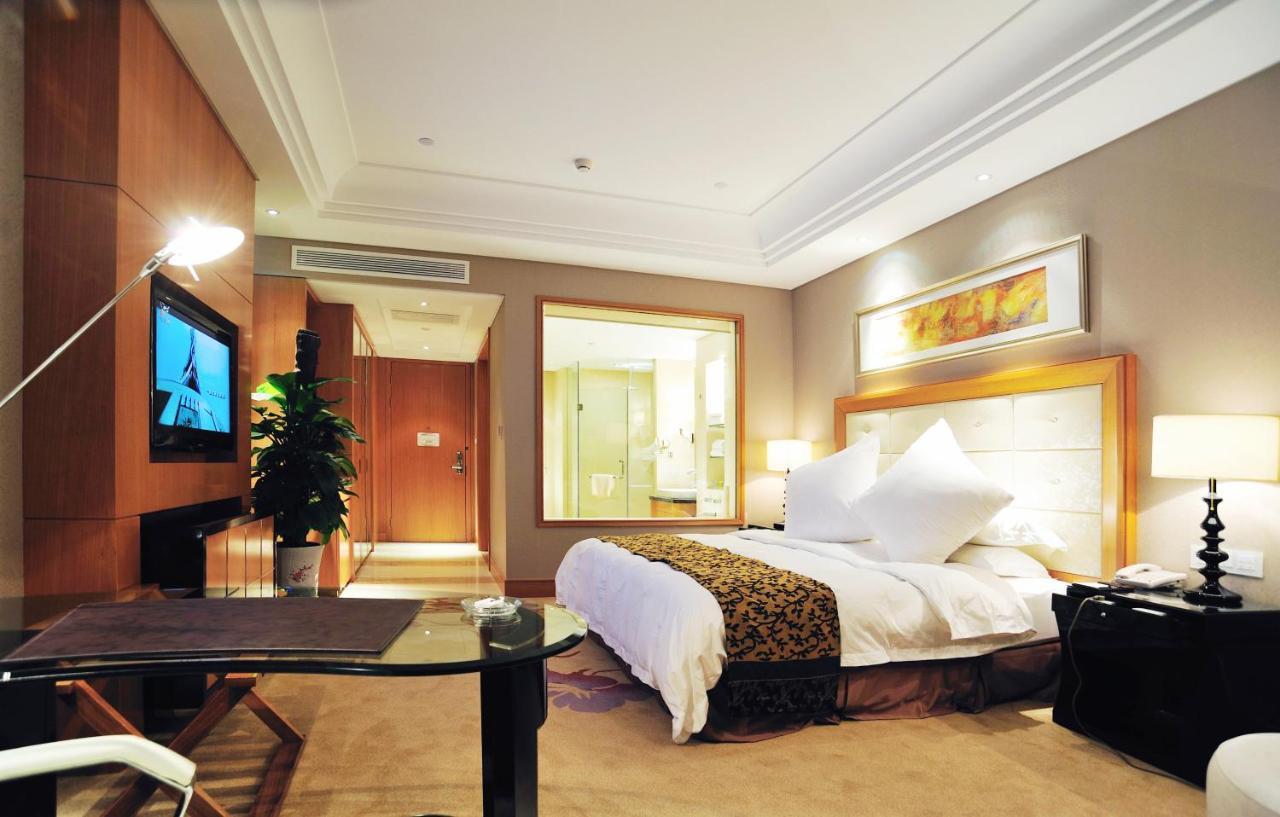 Wyndham Xinyang Downtown Xinyang (Henan) Exterior foto