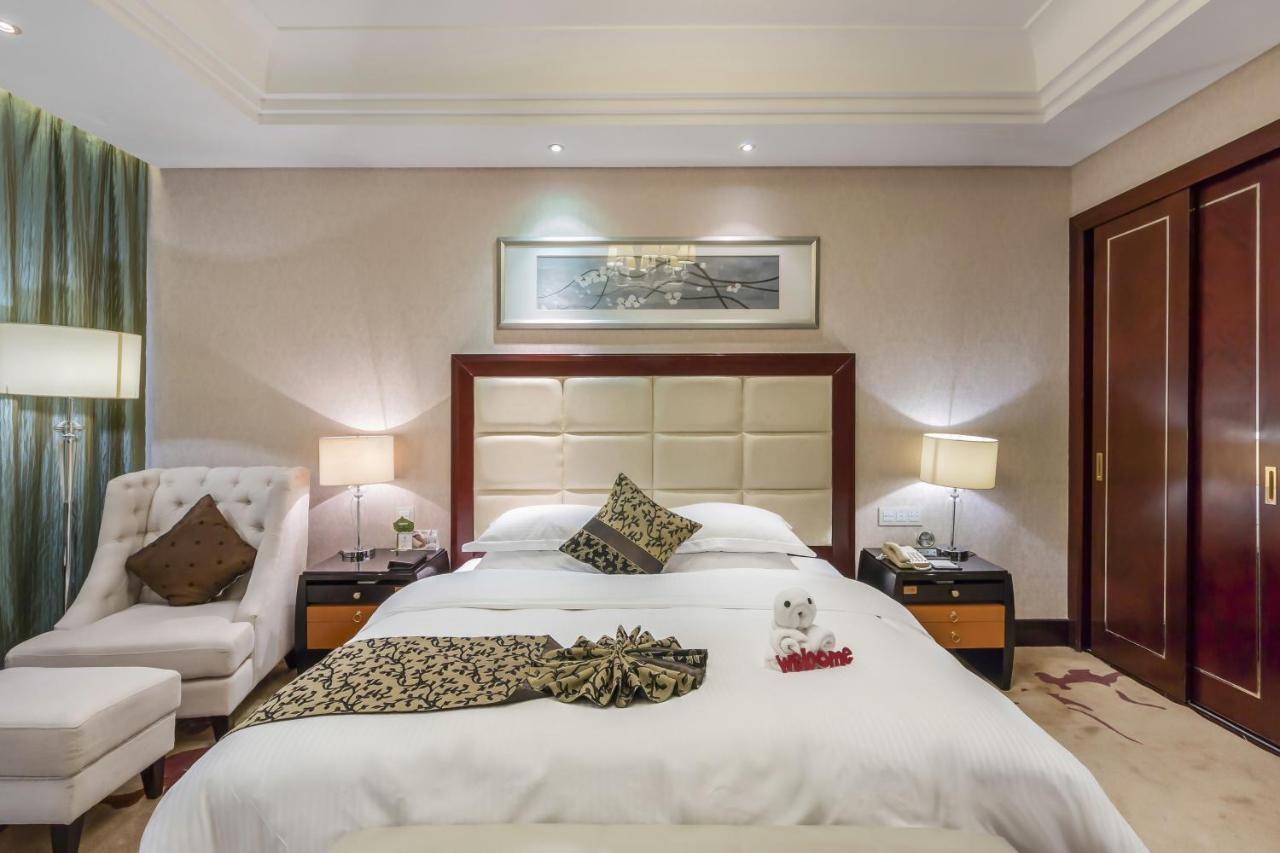 Wyndham Xinyang Downtown Xinyang (Henan) Exterior foto