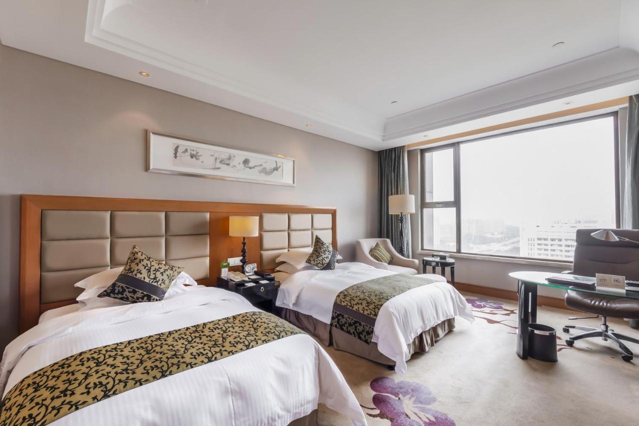 Wyndham Xinyang Downtown Xinyang (Henan) Exterior foto