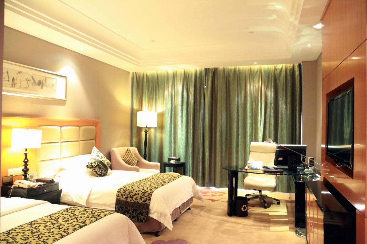 Wyndham Xinyang Downtown Xinyang (Henan) Exterior foto