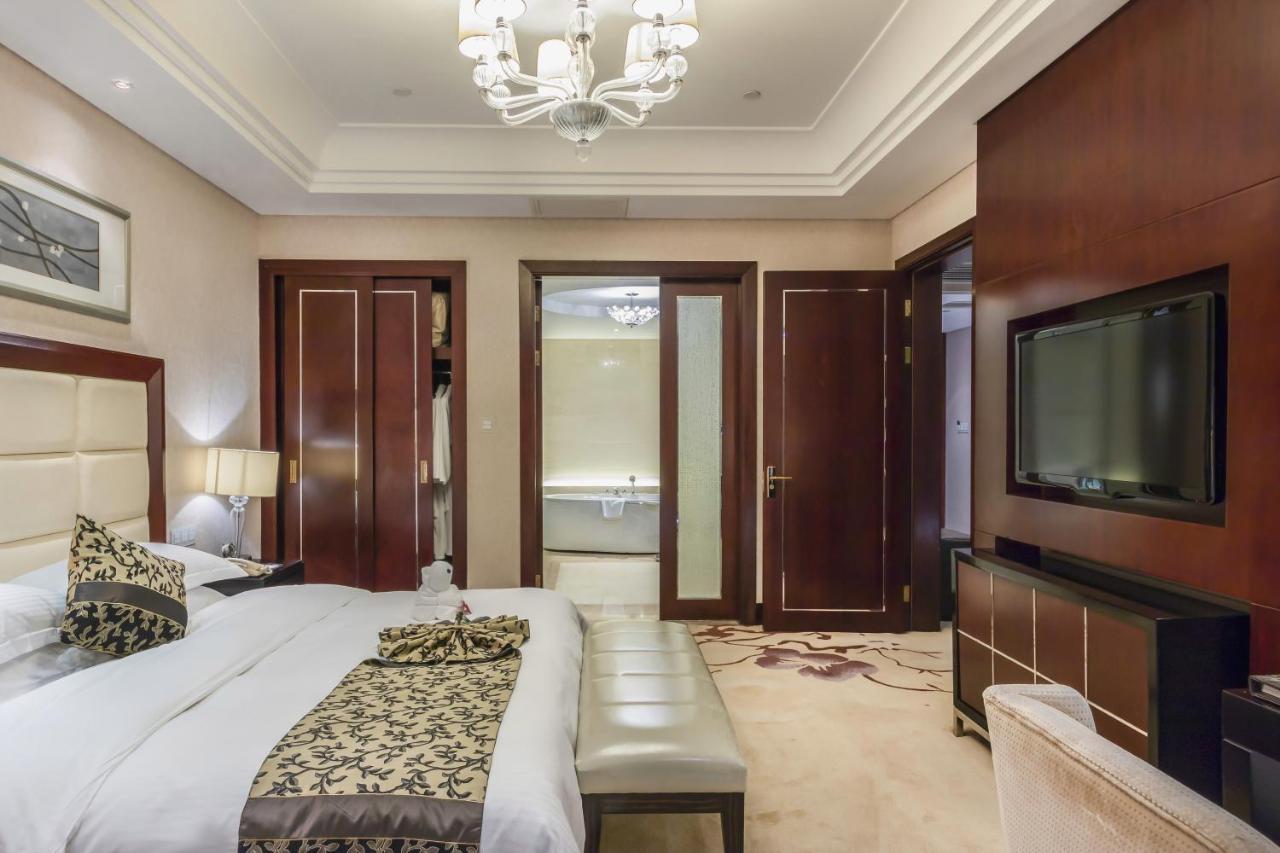 Wyndham Xinyang Downtown Xinyang (Henan) Exterior foto