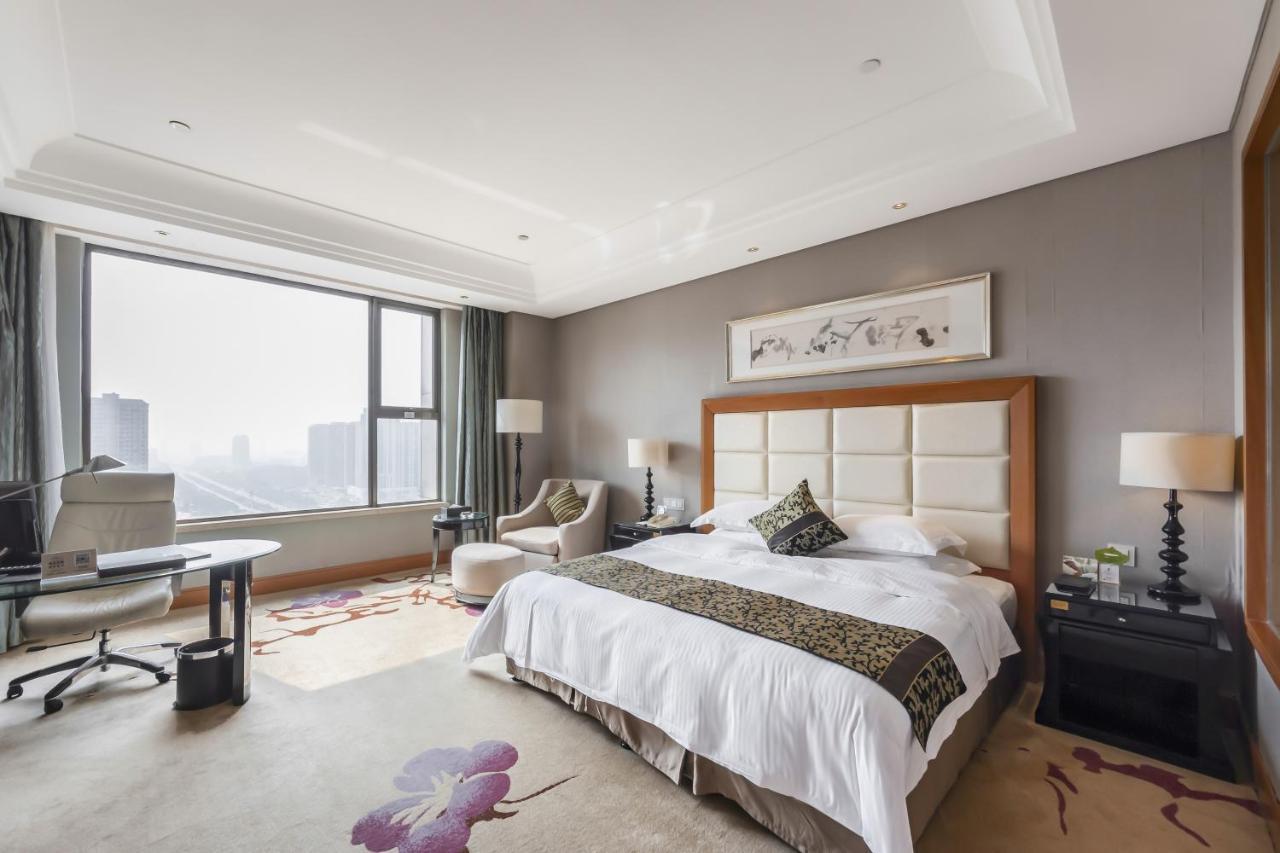 Wyndham Xinyang Downtown Xinyang (Henan) Exterior foto