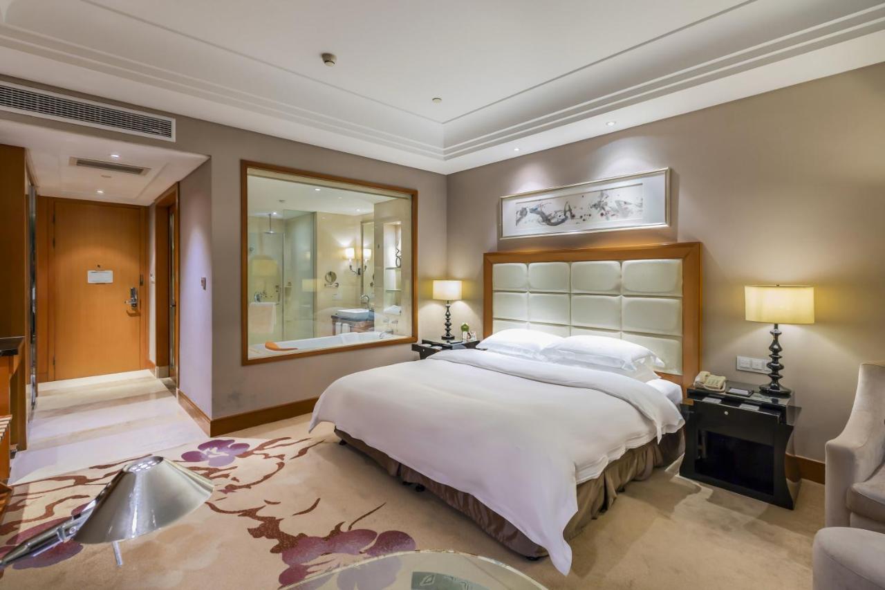 Wyndham Xinyang Downtown Xinyang (Henan) Exterior foto