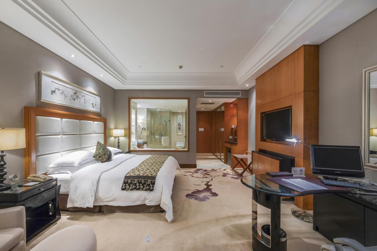 Wyndham Xinyang Downtown Xinyang (Henan) Exterior foto