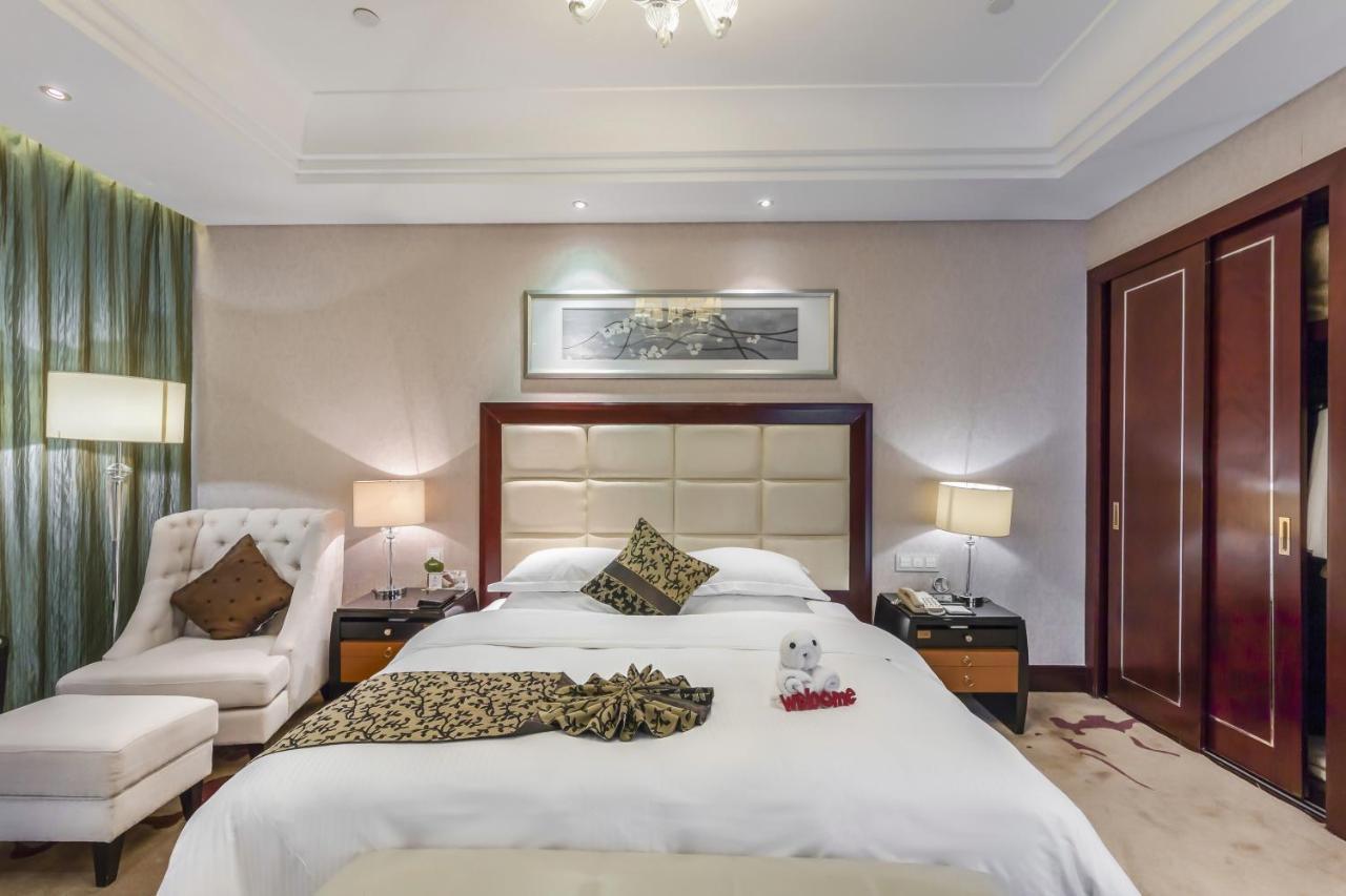 Wyndham Xinyang Downtown Xinyang (Henan) Exterior foto