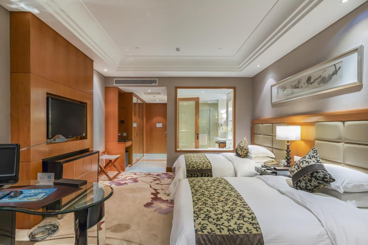 Wyndham Xinyang Downtown Xinyang (Henan) Exterior foto