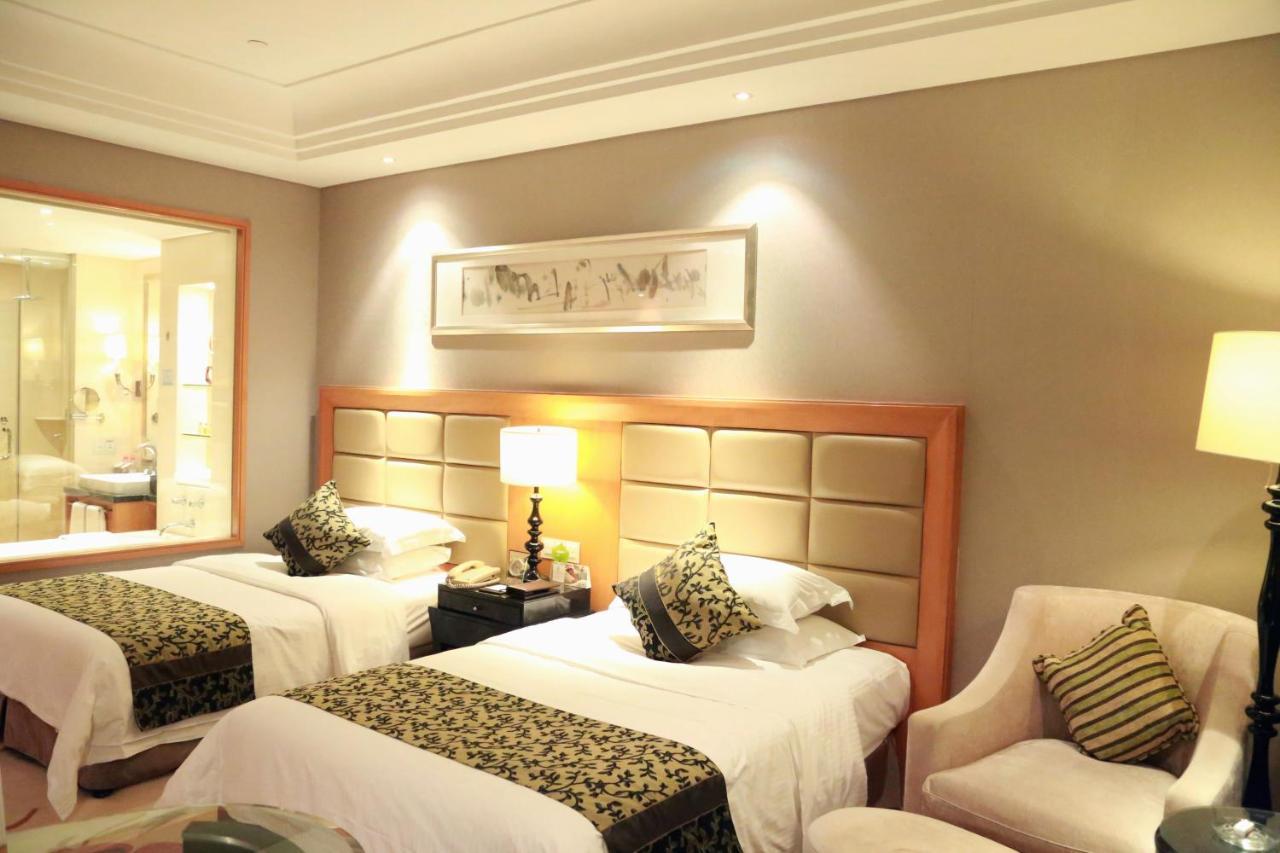 Wyndham Xinyang Downtown Xinyang (Henan) Exterior foto