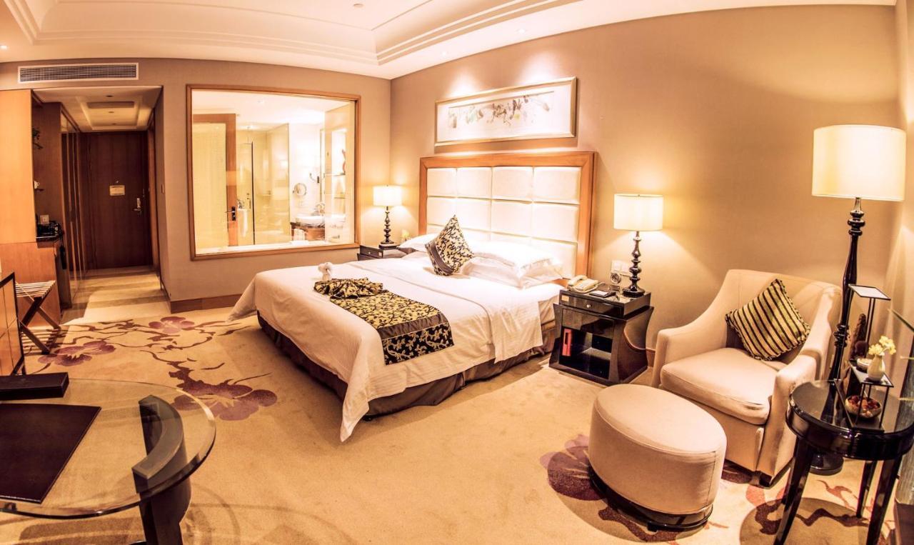 Wyndham Xinyang Downtown Xinyang (Henan) Exterior foto
