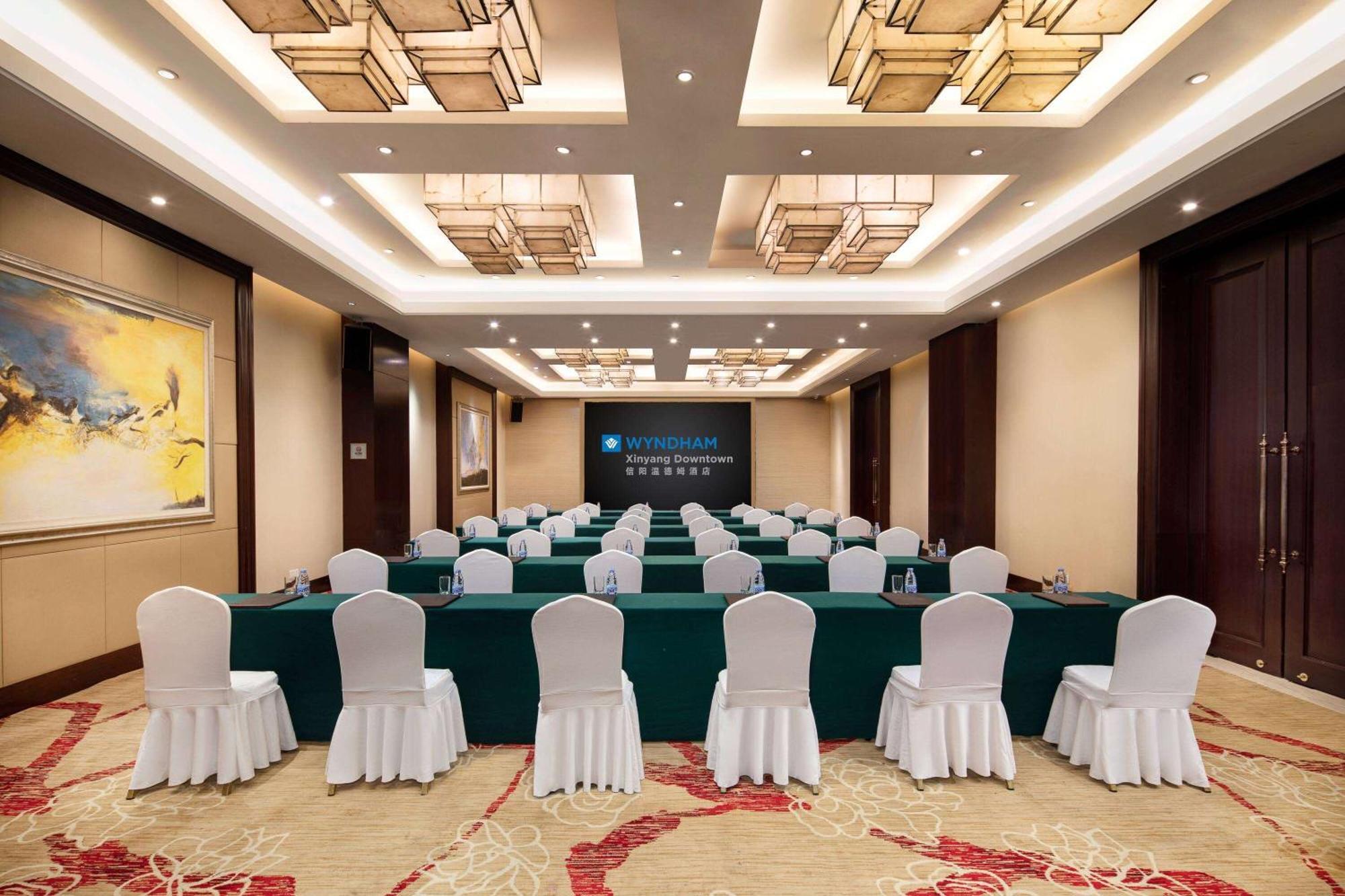 Wyndham Xinyang Downtown Xinyang (Henan) Exterior foto